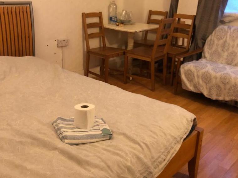 Private Rooms In 3 Bedroom Flat!! London Luaran gambar